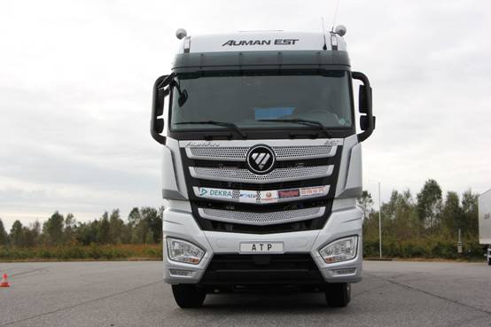 欧曼EST-A超级卡车 欧洲路跑测试