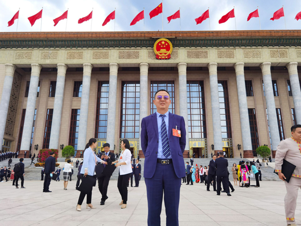 全国人大代表，特变电工衡阳变压器有限公司党委书记、总经理种衍民