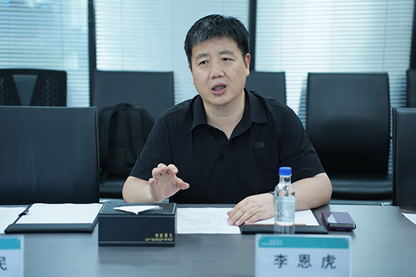 绿能慧充执行总裁兼能源研究院院长李恩虎